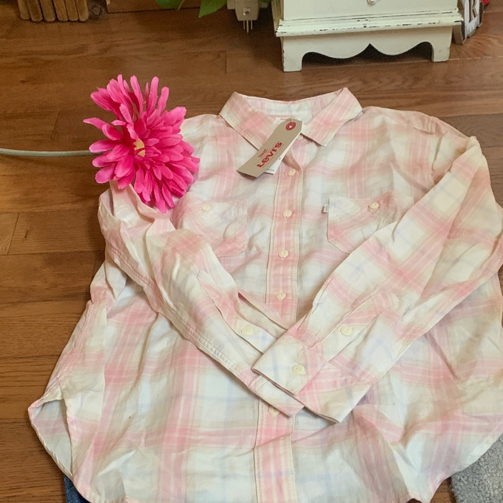 Levi's Pink and White Plaid Shirt - Picture 3 of 3